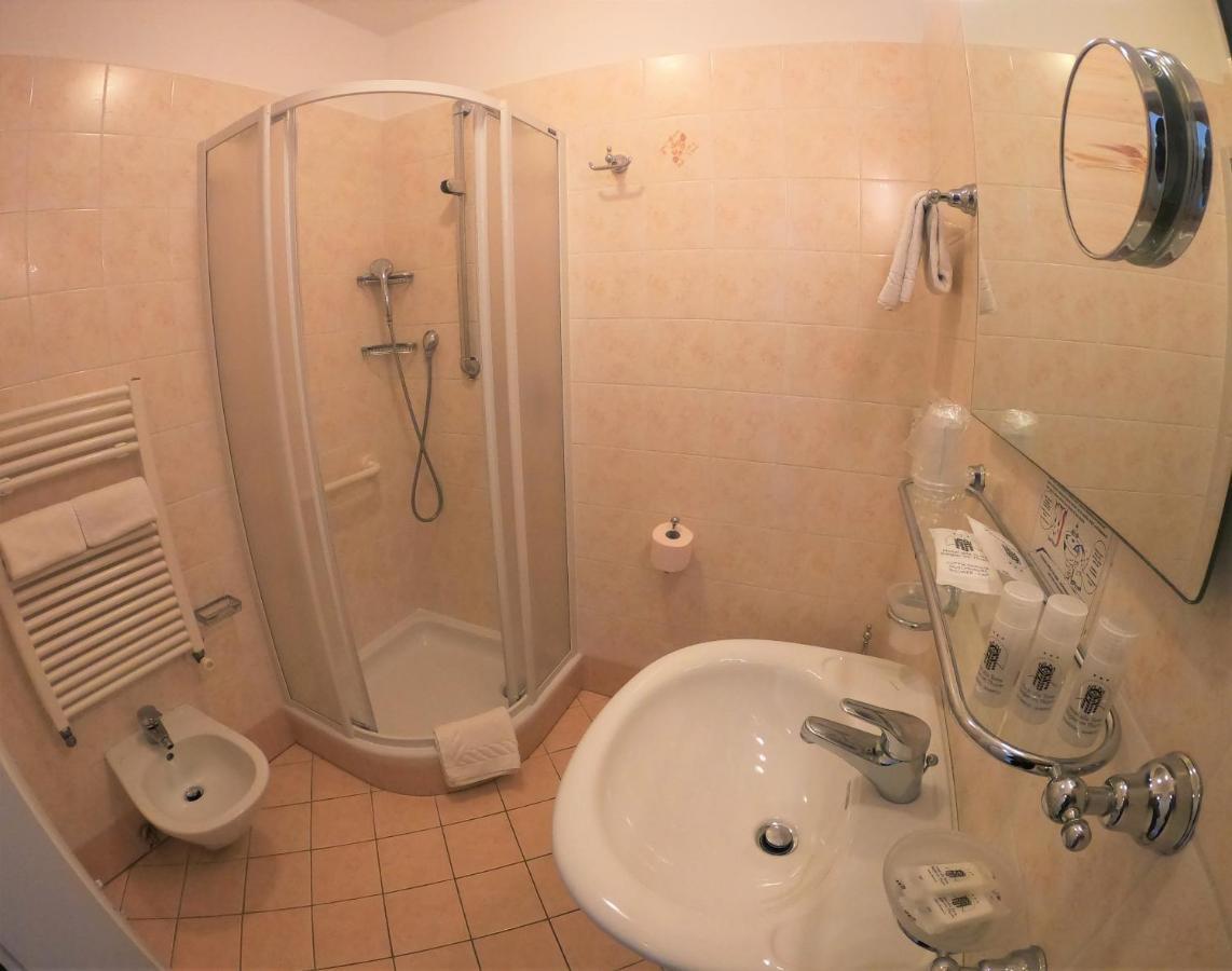Albergo alla Torre Siegler Im Thurm Meran Exterior foto
